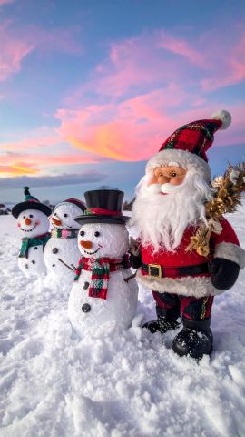 サンタと雪だるまのハッピークリスマス