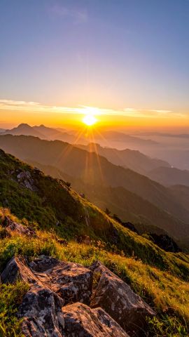 日の出と静かな和風風景02