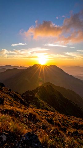 日の出と静かな和風風景03